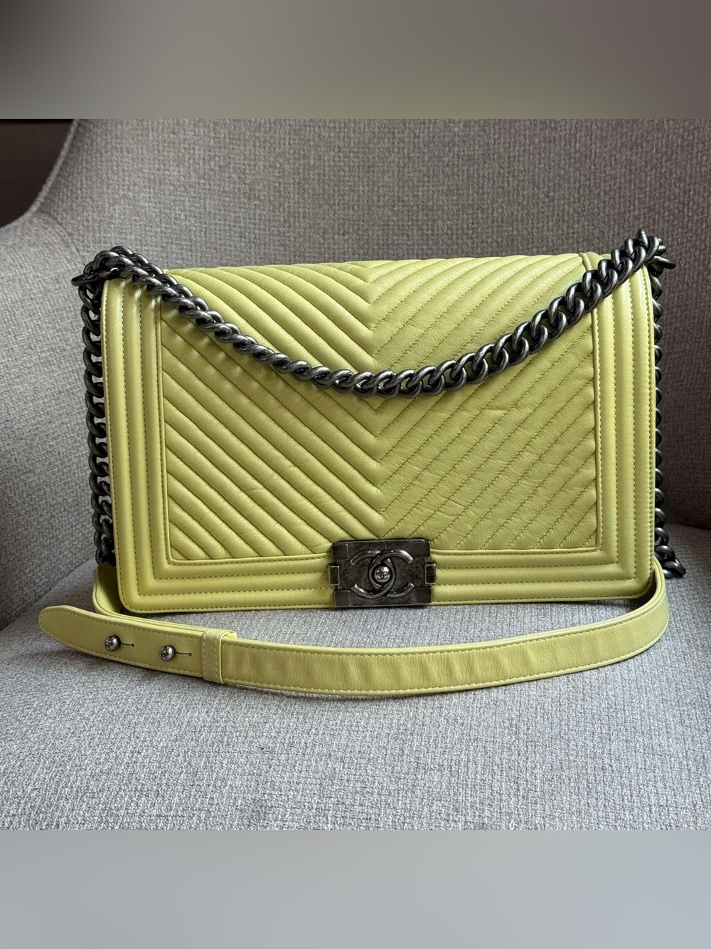 CHANEL Lime Green Chevron Quilted Shoulder Bag with Gunmetal Chain